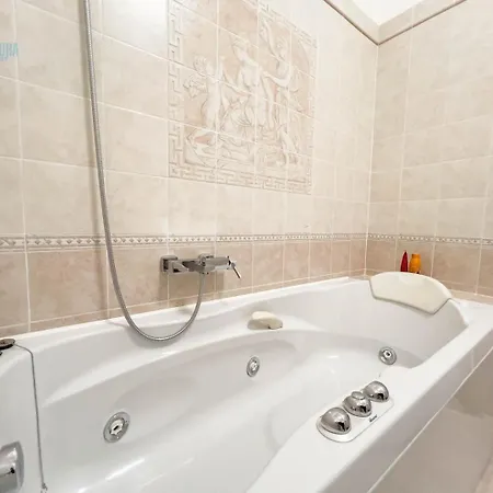 Cadorna 14 Tirabora Short Rent Apartman Trieszt