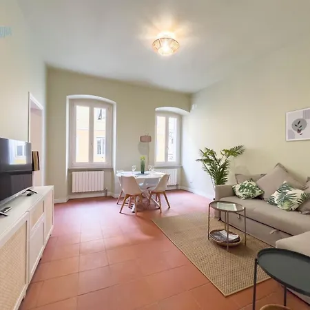 Cadorna 14 Tirabora Short Rent Apartman