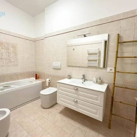 Cadorna 14 Tirabora Short Rent Трієст